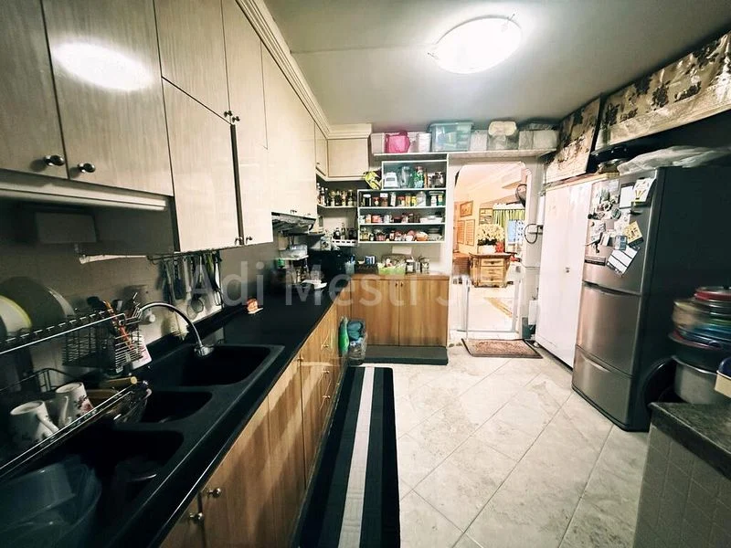 5 Room (5I) HDB for Sale in  706 Choa Chu Kang Street 53 - Image 4