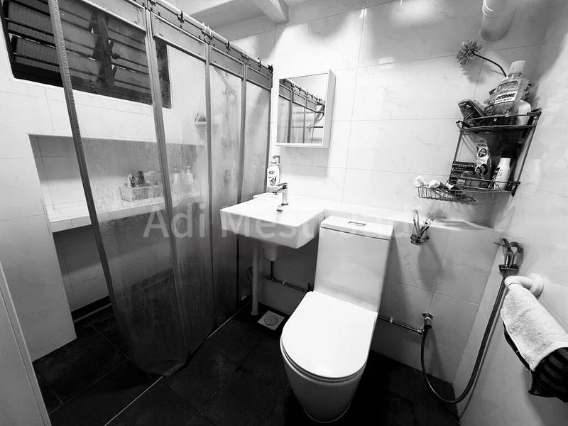 5 Room (5I) HDB for Sale in  706 Choa Chu Kang Street 53 - Image 6