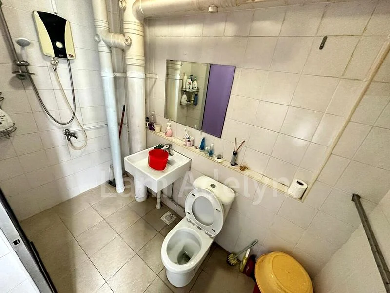 5 Room (5I) HDB for Rent in 533 Bukit Panjang Ring Road - Image 6
