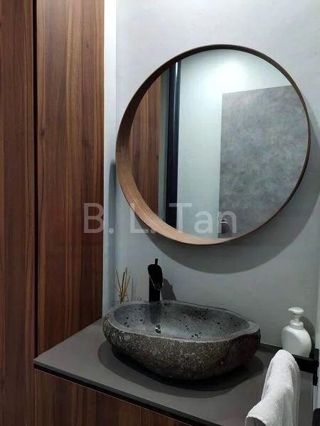 Office for Rent: Meissa - 1,200 Sq Ft Retail Shop, 123 Main Street, Downtown Complex - Image 1