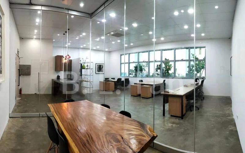 Office for Rent: Meissa - 1,200 Sq Ft Retail Shop, 123 Main Street, Downtown Complex - Image 2