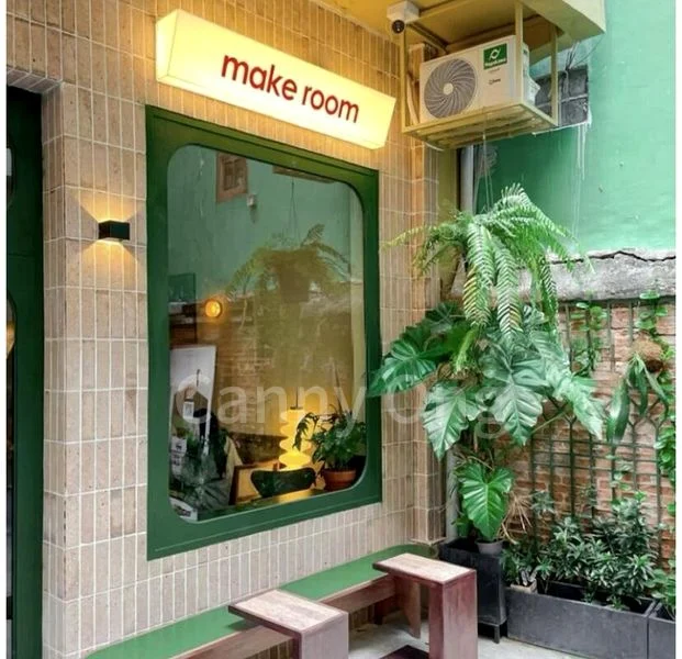 Food & Beverage for Rent: Owen Court - Image 1