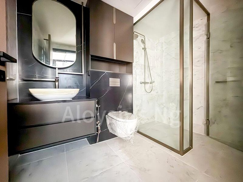 2 Bed Condo for Rent in  Newport Residences / Newport Tower - Image 4