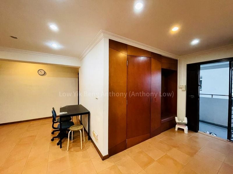 Executive HDB for Rent in  607 Senja Road - Image 2