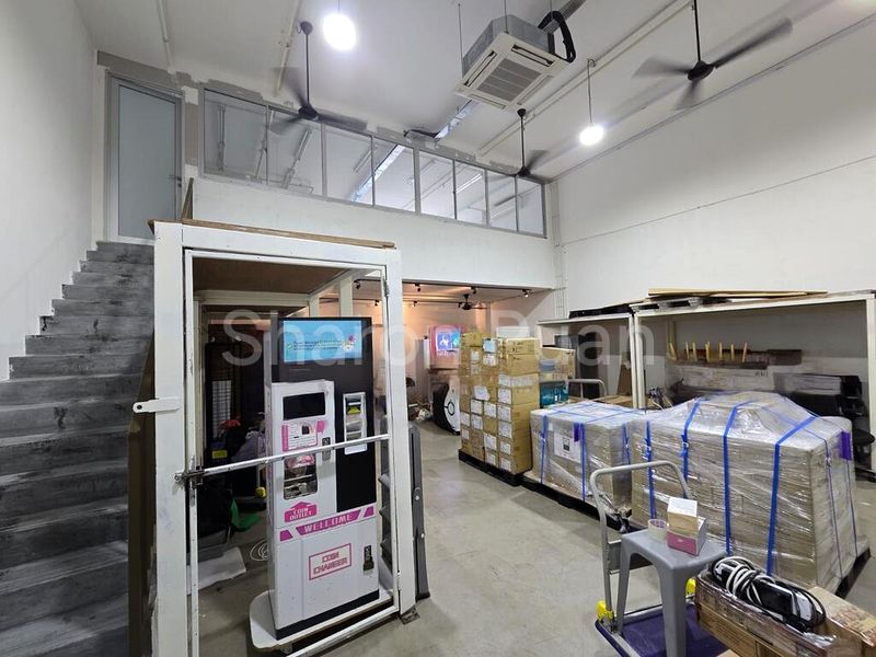 Light Industrial (B1) for Rent: 1,200 Sq Ft Unit, Shop, on 2nd Street, in the 102 Complex. - Image 5