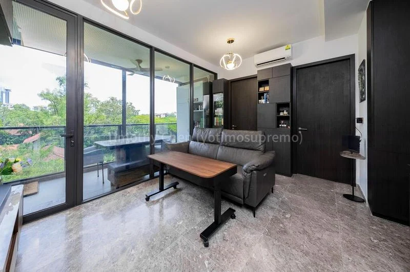 2 Bed Condo for Sale in  Hyll on Holland - Image 1