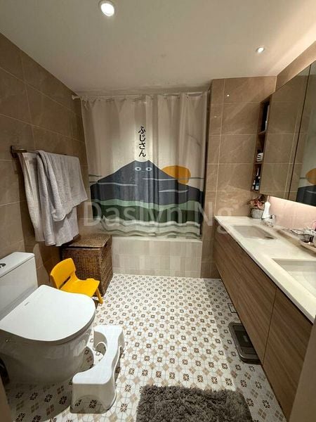 5 Bed Condo for Rent in  Treasure at Tampines - Image 11
