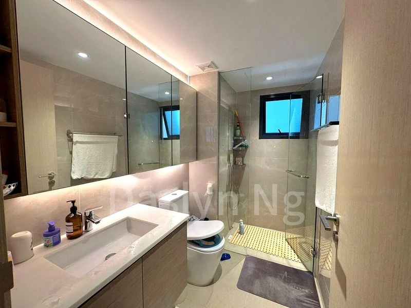 5 Bed Condo for Rent in  Treasure at Tampines - Image 10