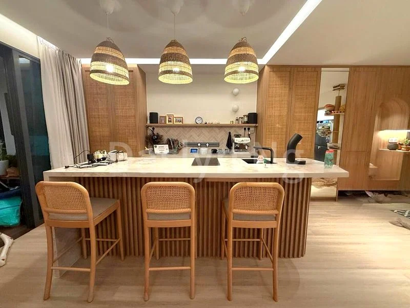 5 Bed Condo for Rent in  Treasure at Tampines - Image 4