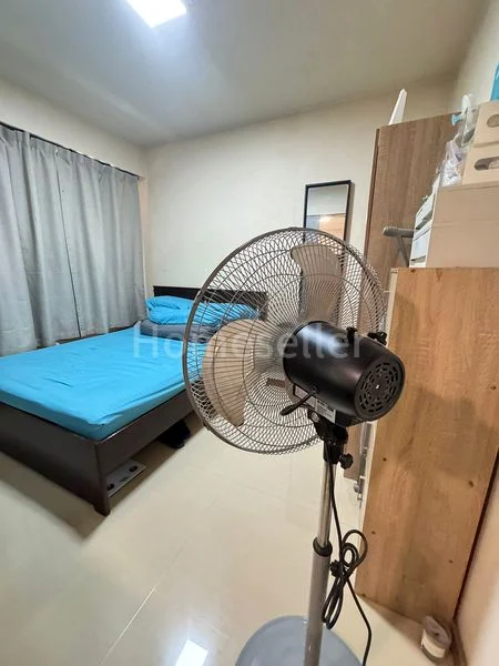 2 Room (2A) HDB for Sale in 457B Sengkang West Road - Image 2