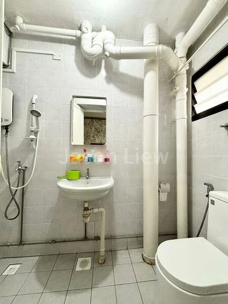 5 Room (5I) HDB for Sale in  296B Compassvale Crescent - Image 9