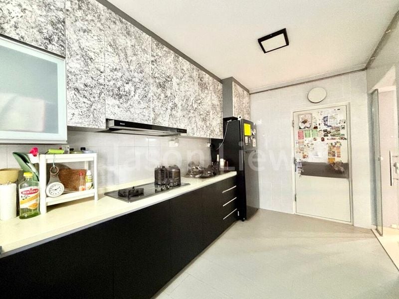 5 Room (5I) HDB for Sale in  296B Compassvale Crescent - Image 6