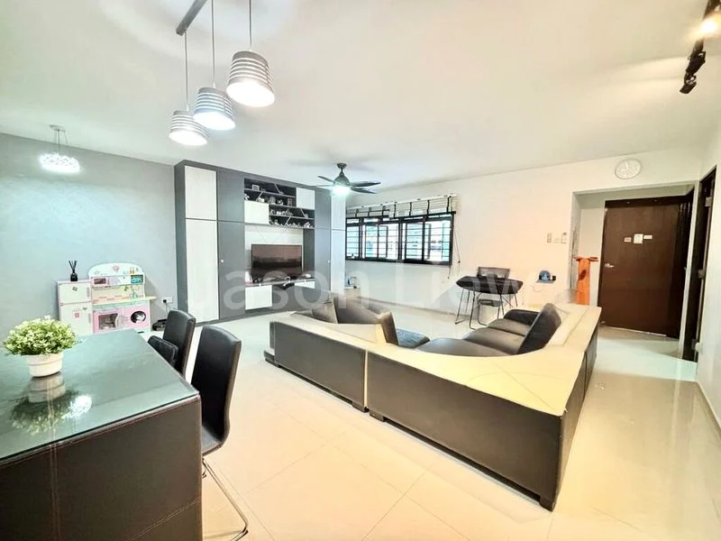 5 Room (5I) HDB for Sale in  296B Compassvale Crescent - Image 2