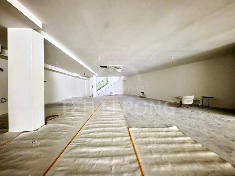 6 Bed Bungalow (Landed) for Sale around  Sommerville Road - Image 1