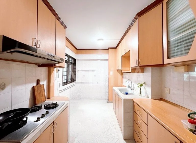 5 Room (5I) HDB for Sale in  350 Ang Mo Kio Street 32 - Image 9