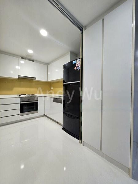 2 Bed Condo for Sale in  The Lakefront Residences - Image 5