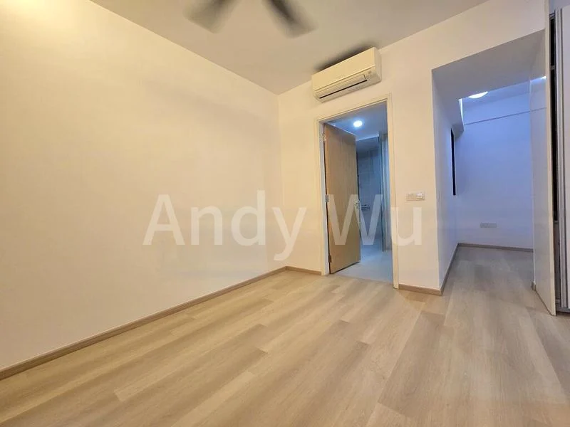 2 Bed Condo for Sale in  The Lakefront Residences - Image 12