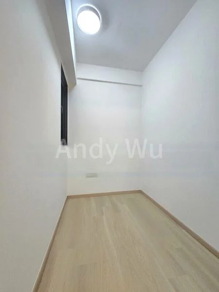 2 Bed Condo for Sale in  The Lakefront Residences - Image 9