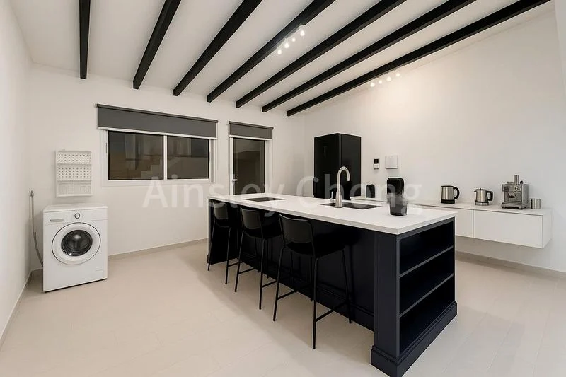 Terrace HDB for Sale in  39 Jalan Bahagia - Image 1