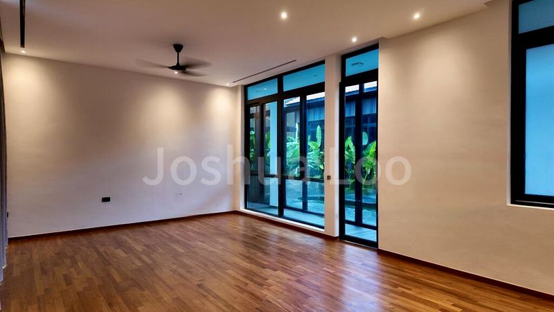 8 Bed Bungalow (Landed) for Sale in  Caldecott Hill Estate - Image 14