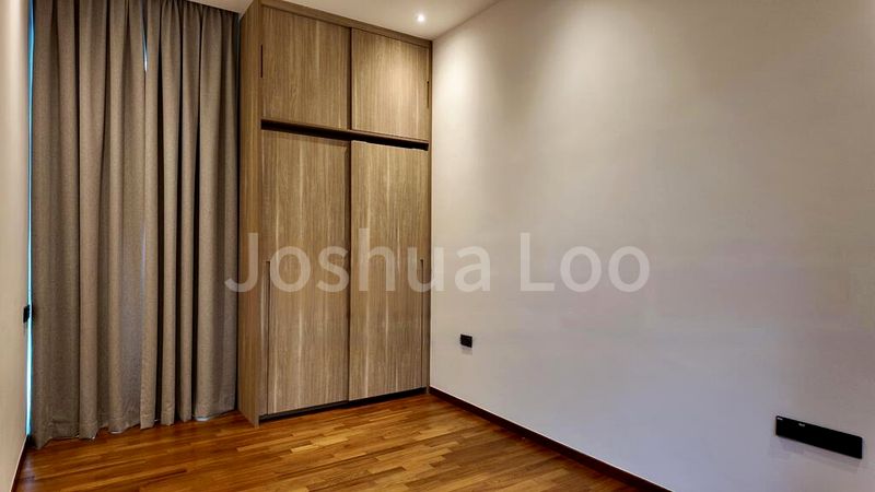 8 Bed Bungalow (Landed) for Sale in  Caldecott Hill Estate - Image 17