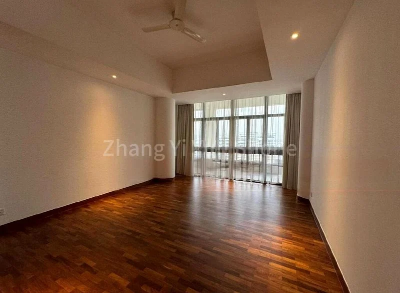 3 Bed Condo for Rent in  The Colonnade - Image 7