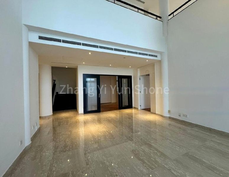 3 Bed Condo for Rent in  The Colonnade - Image 15