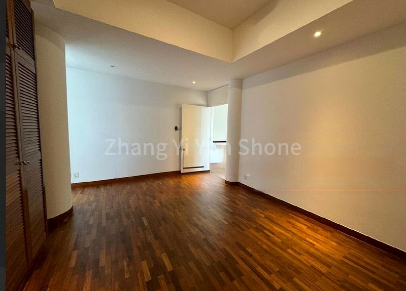 3 Bed Condo for Rent in  The Colonnade - Image 13