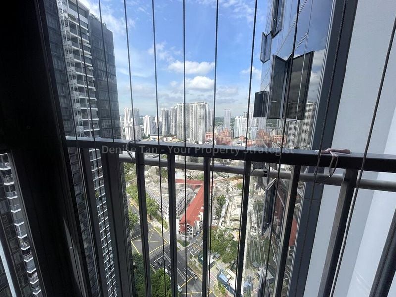 4 Bed Condo for Rent in  Gem Residences - Image 12