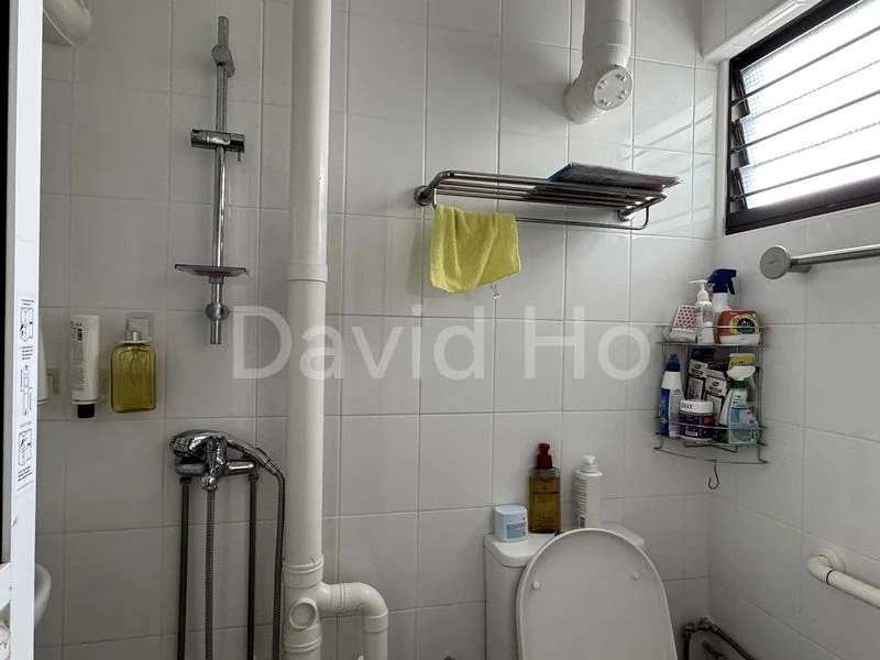 4 Room (4NG) HDB for Sale in 402 Pandan Gardens - Image 10