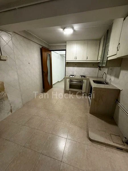 3 Room (3I) HDB for Sale in  93 Whampoa Drive - Image 2