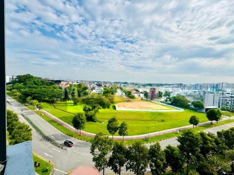 3 Bed Executive Condo for Sale in  The Brownstone - Image 10