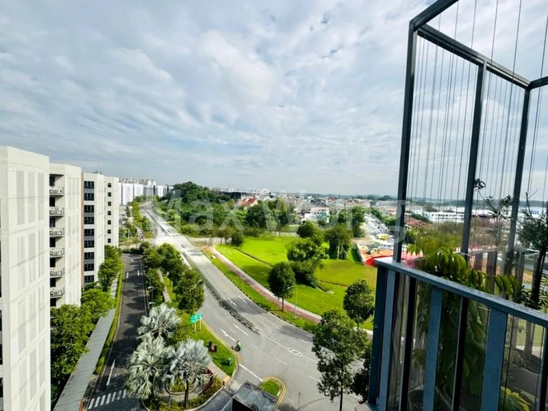 3 Bed Executive Condo for Sale in  The Brownstone - Image 1