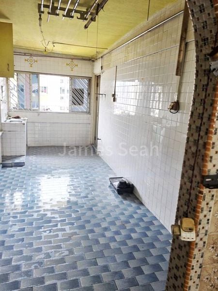 3 Room (3A) HDB for Sale in  713 Clementi West Street 2 - Image 6