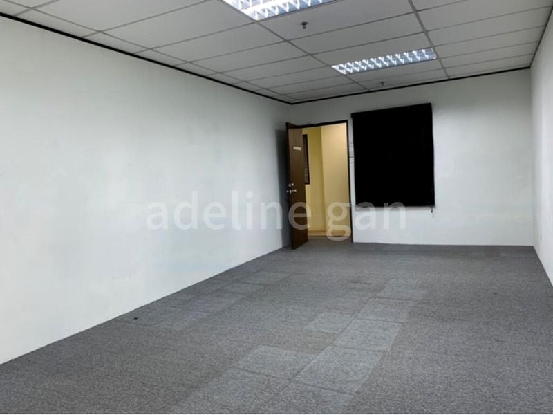 Light Industrial (B1) for Rent: Ruby Warehouse Complex - Image 4