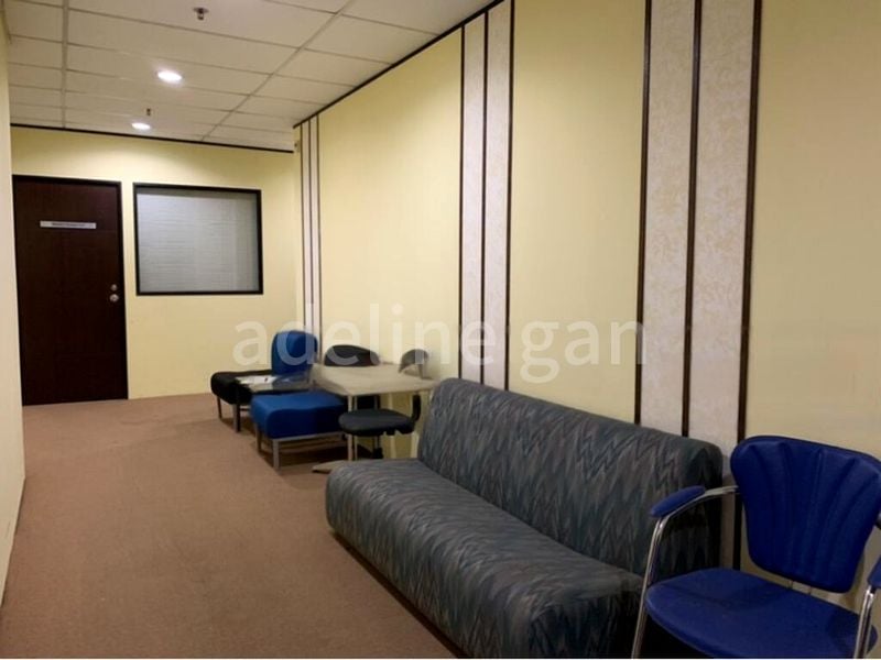 Light Industrial (B1) for Rent: Ruby Warehouse Complex - Image 2