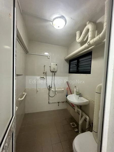 4 Room (4A) HDB for Sale in  637 Veerasamy Road - Image 3