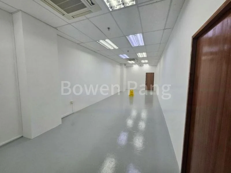 Light Industrial (B1) for Rent: Woodlands 11 - Image 4