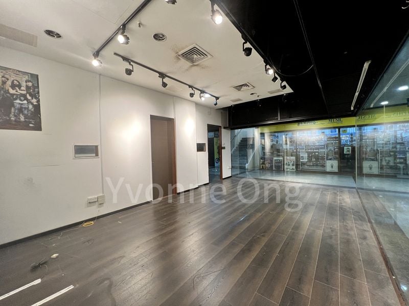 Mall Shop for Rent in  Peninsula Excelsior Hotel - Image 3