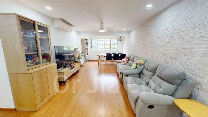 Executive HDB for Sale in  895A Tampines Street 81 - Image 1