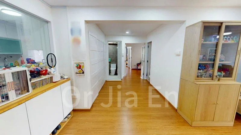 Executive HDB for Sale in  895A Tampines Street 81 - Image 3