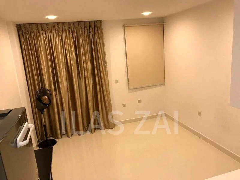 Room (Condo) for Rent in  Kensington Square - Image 1