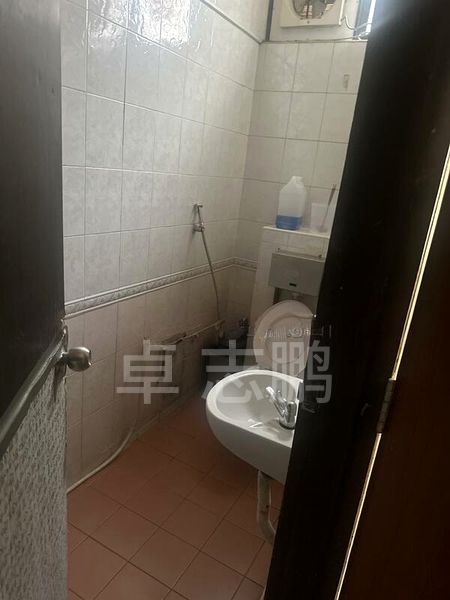 Food & Beverage for Rent: Kilat Court - Image 3