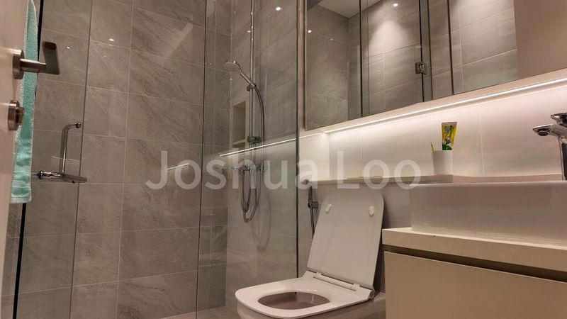 4 Bed Terraced House (Landed) for Sale in  Chapel Lodge - Image 5