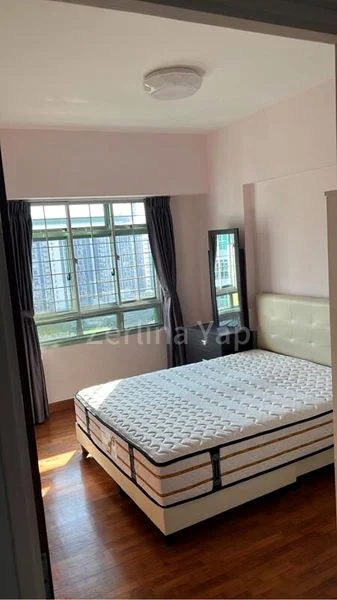 5 Room (5I) HDB for Rent in  642D Punggol Drive - Image 3