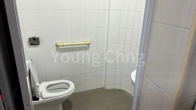 Common Room (HDB) for Rent in  321 Hougang Avenue 5 - Image 5