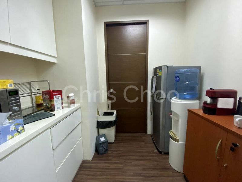 Light Industrial (B1) for Rent: E-Centre @ Redhill - Image 1