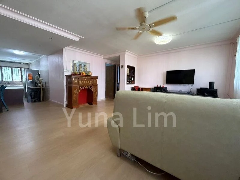 4 Room (4A) HDB for Sale in  635 Hougang Avenue 8 - Image 5