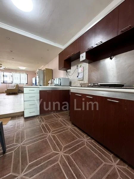 4 Room (4A) HDB for Sale in  635 Hougang Avenue 8 - Image 8