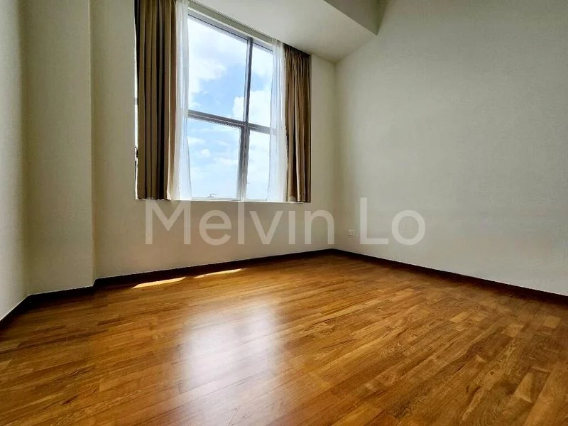 5 Bed Condo for Rent in  UIC Building - Image 4